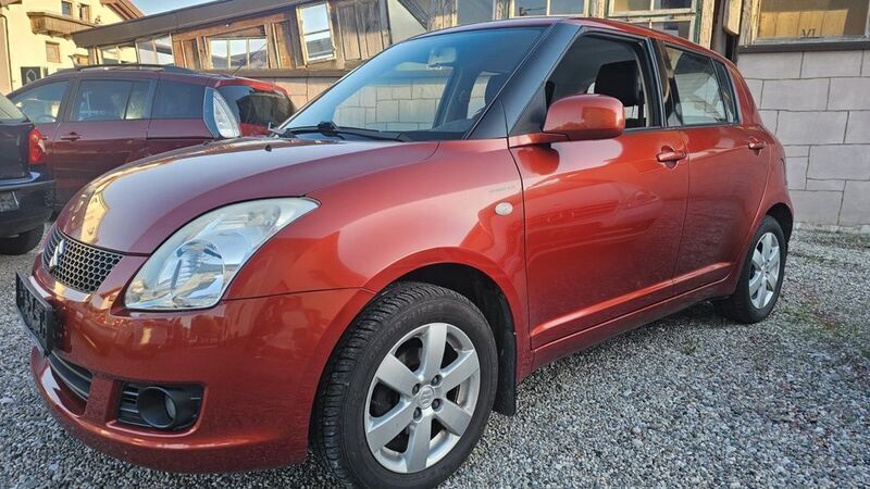 Rot Gebraucht 2009 Suzuki Swift Snow Limousine | 2.999 € (Guter Preis) - Bild 1/4