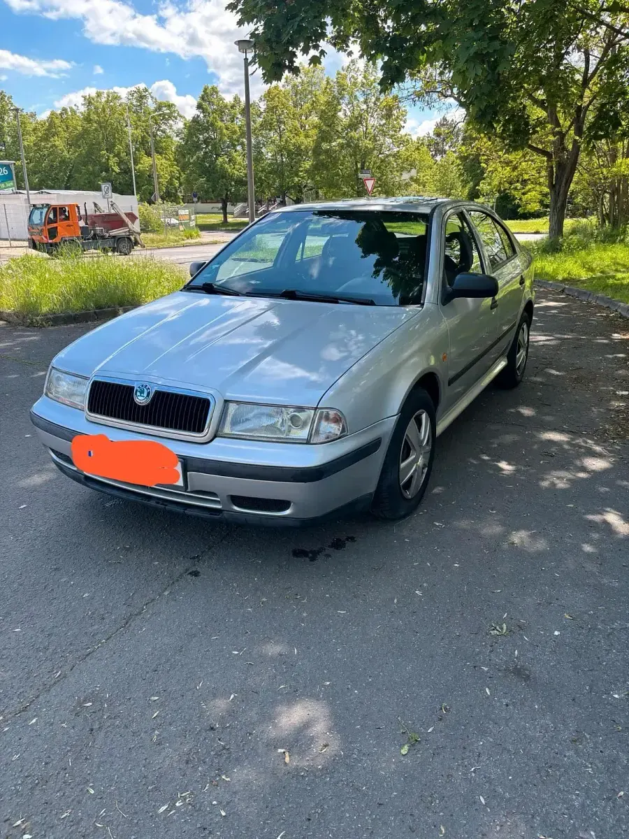 Gebraucht Skoda Octavia 115 PS (84 kW) 2000 Silber Limousine