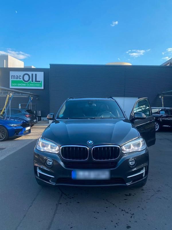 Grau Gebraucht 2015 BMW X5 SUV | 24.800 € (Guter Preis) - Bild 1/4