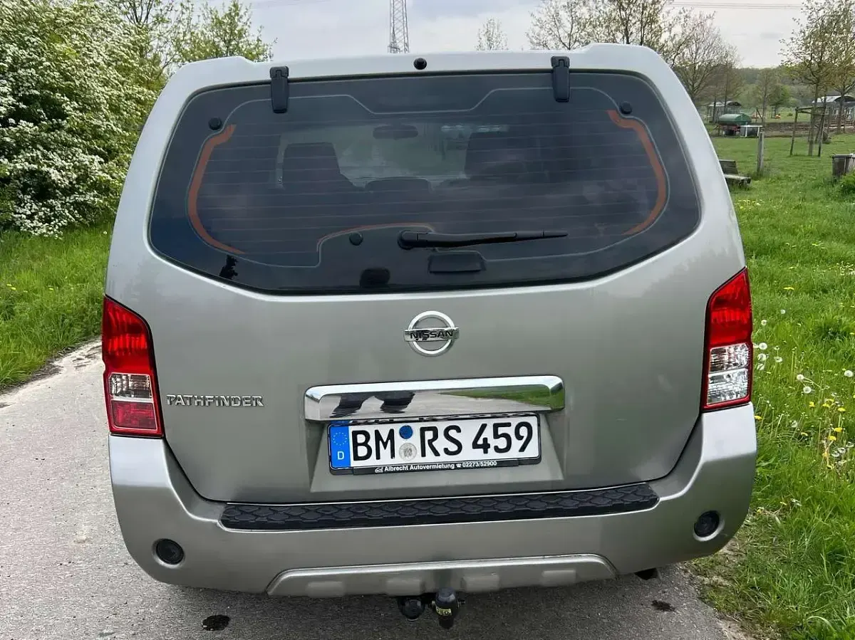 Gebraucht Nissan Pathfinder 190 PS (139 kW) 2012 Grau SUV