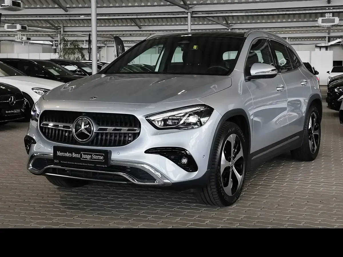 Gebraucht Mercedes GLA220 190 PS (139 kW) 2024 SUV