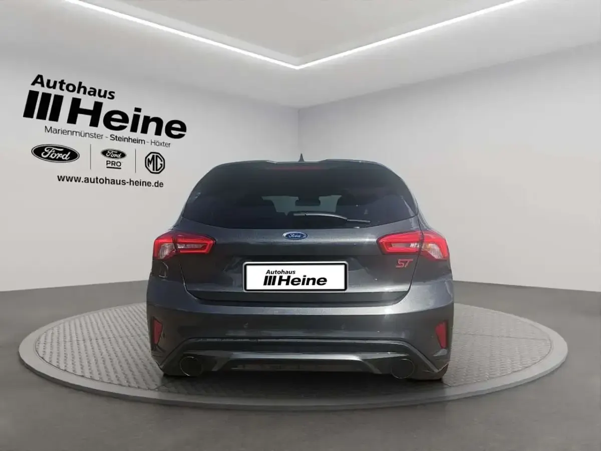 Gebraucht Ford Focus ST 280 PS (205 kW) 2020 Magneticgrau metallic Limousine