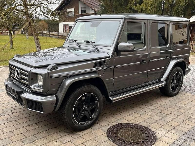 Grau Gebraucht 2016 Mercedes G350 SUV | 68.000 € - Bild 1/4