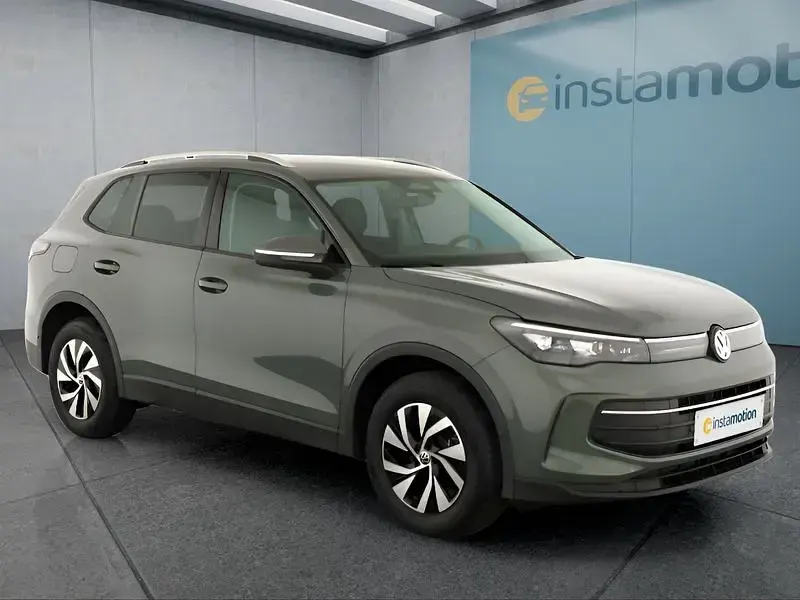 Nowe VW Tiguan 150 KM (110 kW) 2026 Zielony SUV