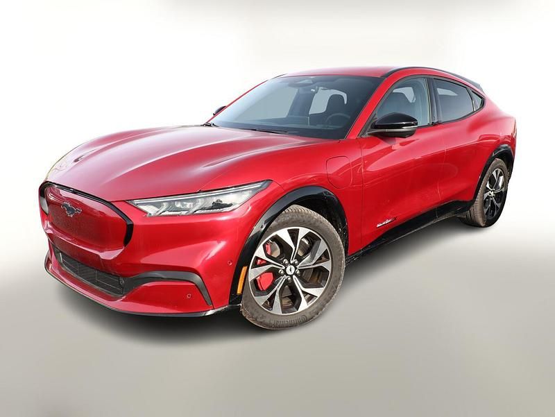 Lucidrot metallic Neu 2025 Ford Mustang Mach-E Premium SUV | 45.153 € (Superpreis) - Bild 1/4