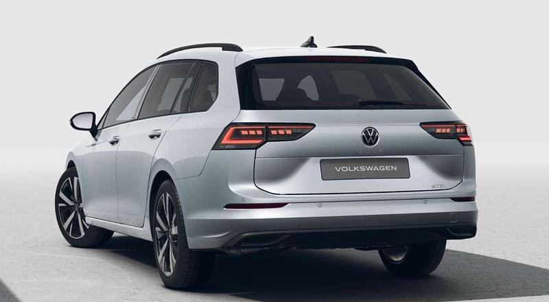 Gebraucht VW Golf VIII Life 116 PS (85 kW) 2024 Waehlbar Kombi