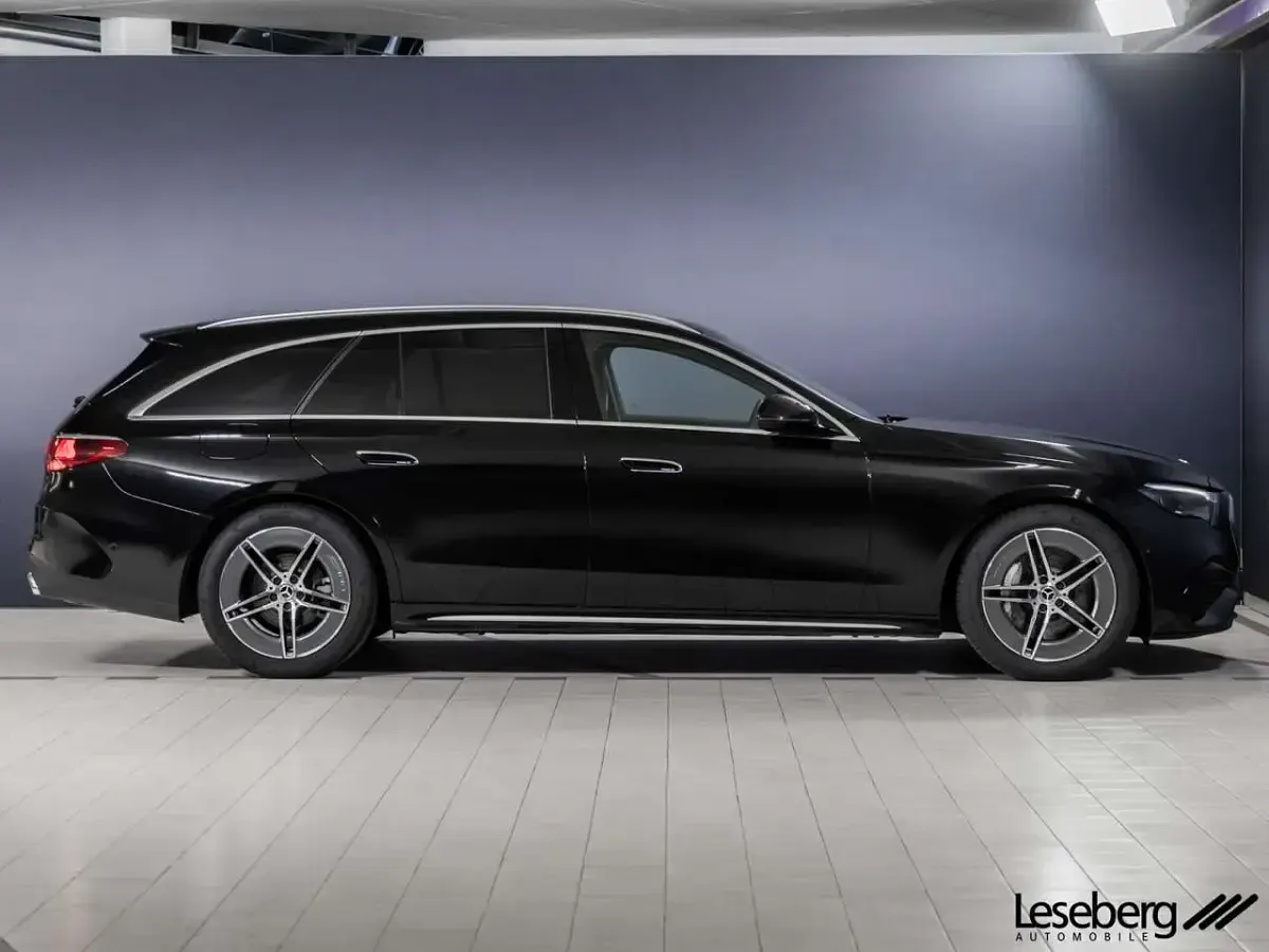 Gebraucht Mercedes E220 AMG 197 PS (144 kW) 2024 Obsidianschwarz Kombi