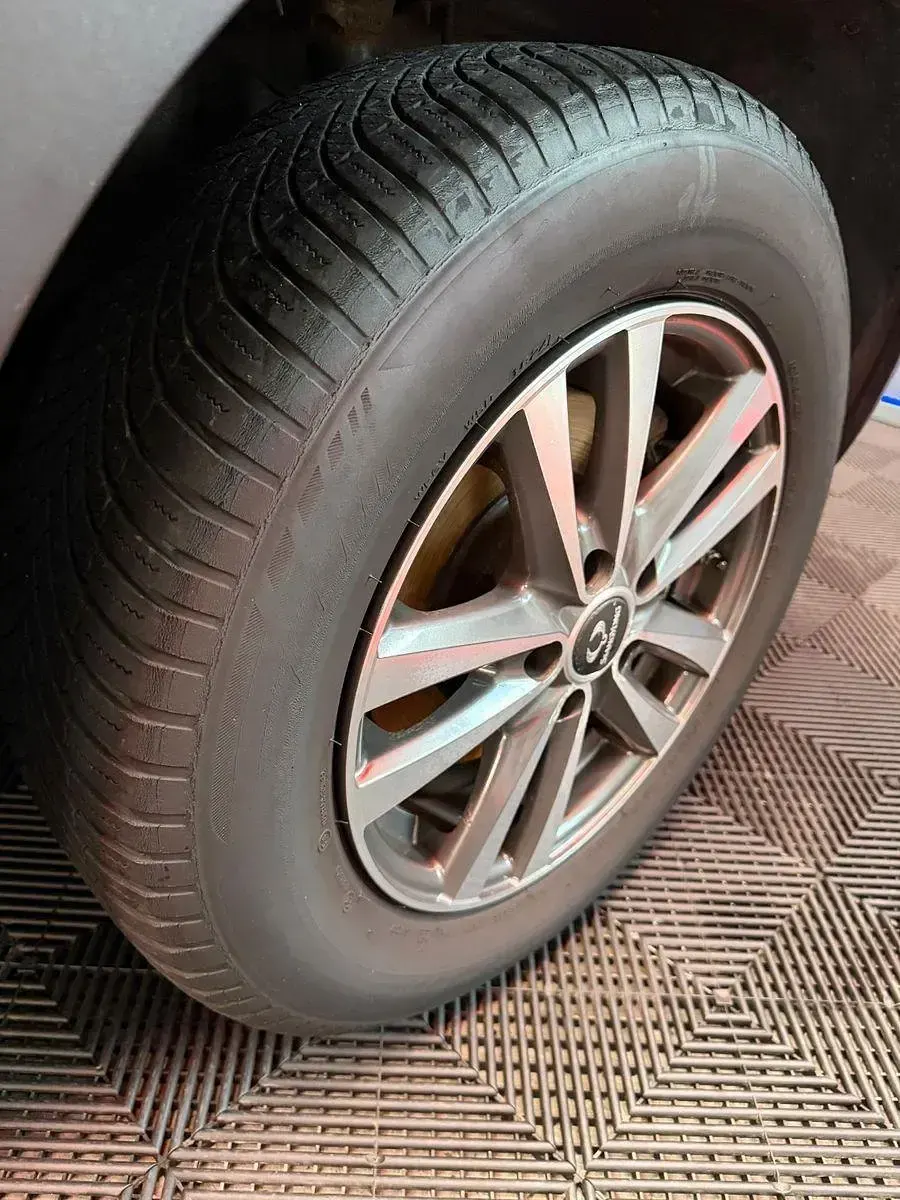 Gebraucht SsangYong Korando Quartz 150 PS (110 kW) 2013 Schwarz SUV