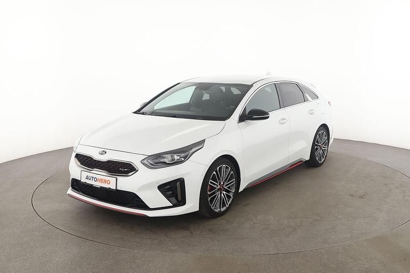 Weiß Gebraucht 2019 Kia ProCeed Kleinwagen | 20.790 € (Fairer Preis) - Bild 1/3
