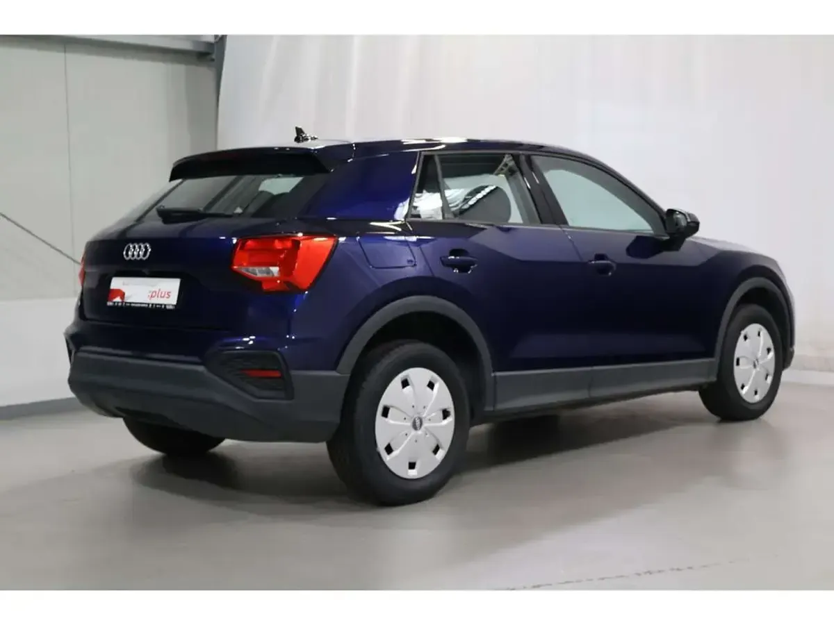 Gebraucht Audi Q2 Comfort 150 PS (110 kW) 2023 Navarrablau metallic SUV