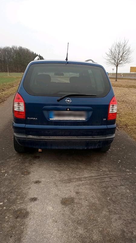 Gebraucht Opel Zafira Njoy 125 PS (91 kW) 2004 Blau Van / Kleinbus