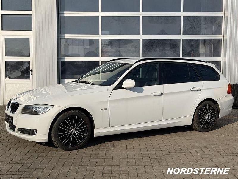 Gebraucht BMW 318 143 PS (105 kW) 2011 Weiß Kombi