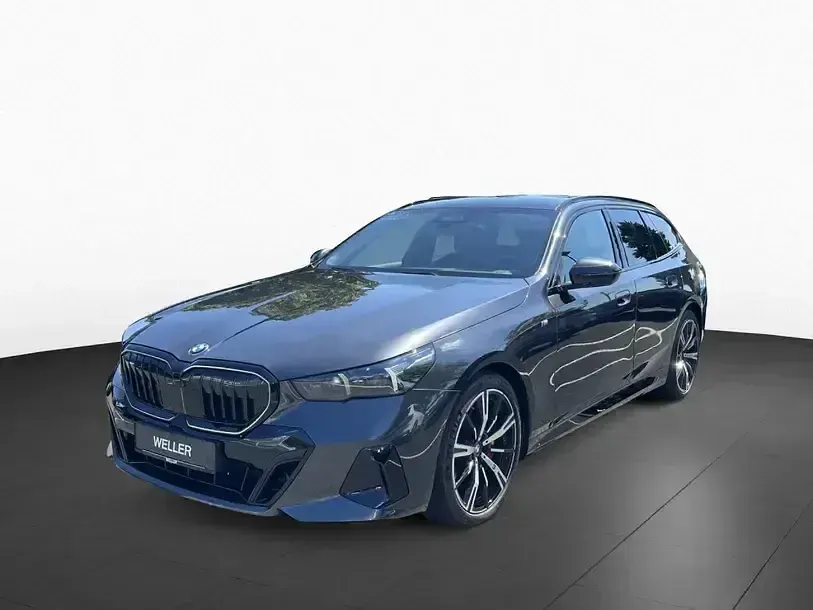 Gebraucht BMW 540 Performance 286 PS (210 kW) 2024 Grau Kombi