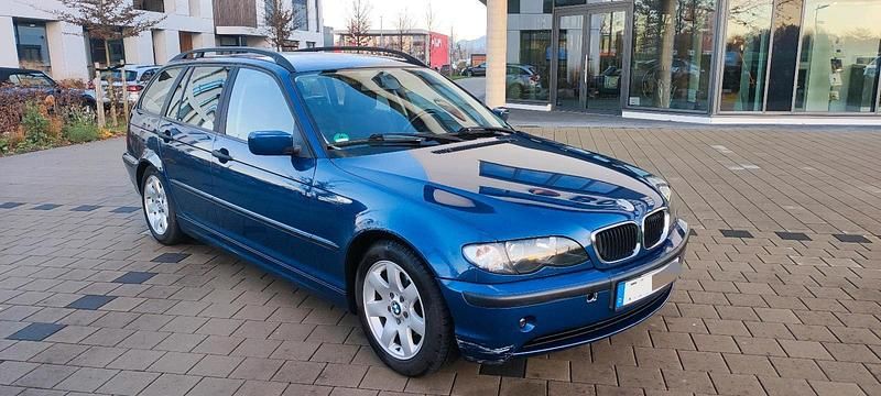 Gebraucht BMW 318 146 PS (107 kW) 2002 Blau Kombi