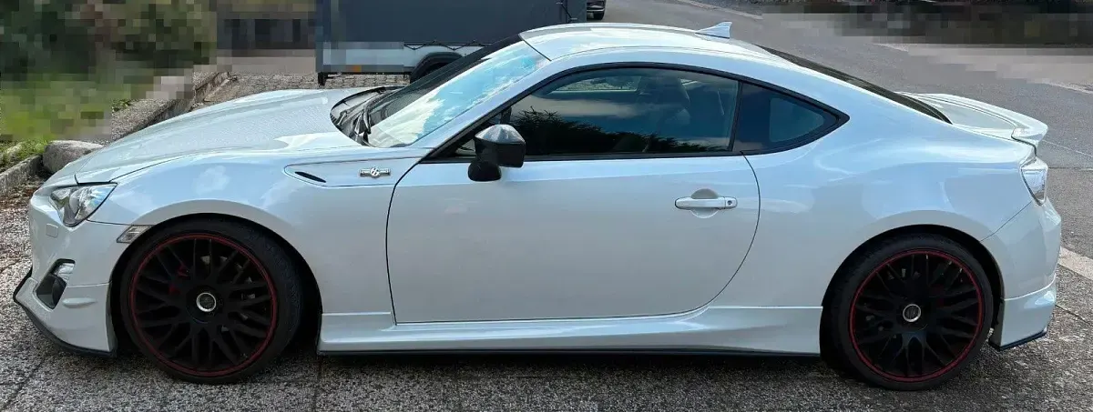 Gebraucht Toyota GT86 GT 200 PS (147 kW) 2012 Weiß Coupé