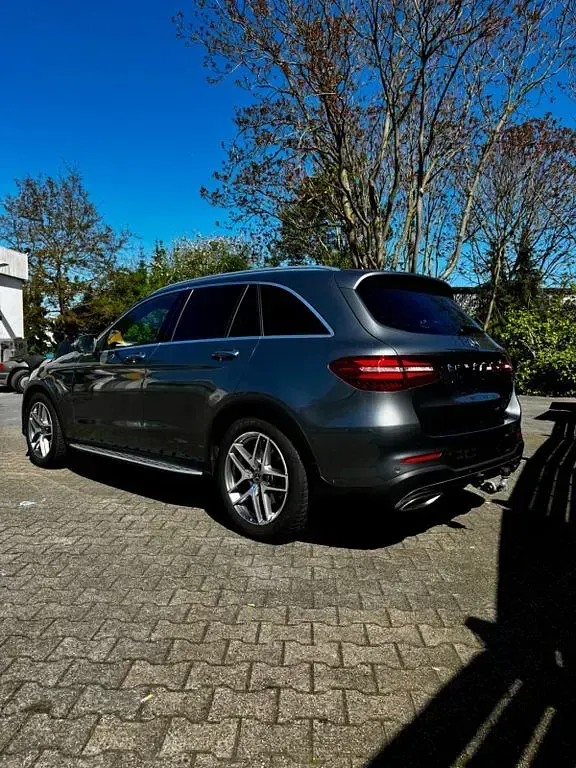 Gebraucht Mercedes GLC300 AMG 245 PS (180 kW) 2017 Grau SUV