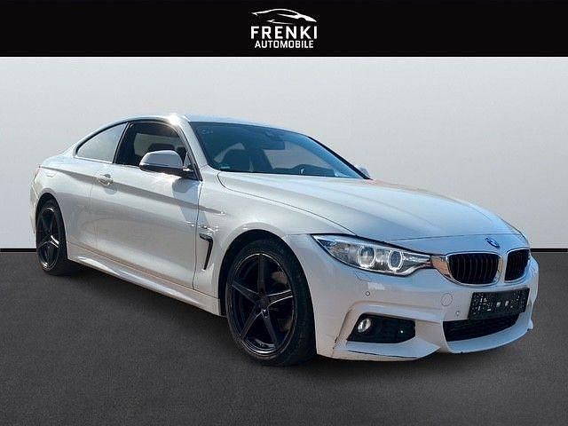 Weiß Gebraucht 2018 BMW 420 Shadowline Coupé | 21.999 € (Fairer Preis) - Bild 1/4
