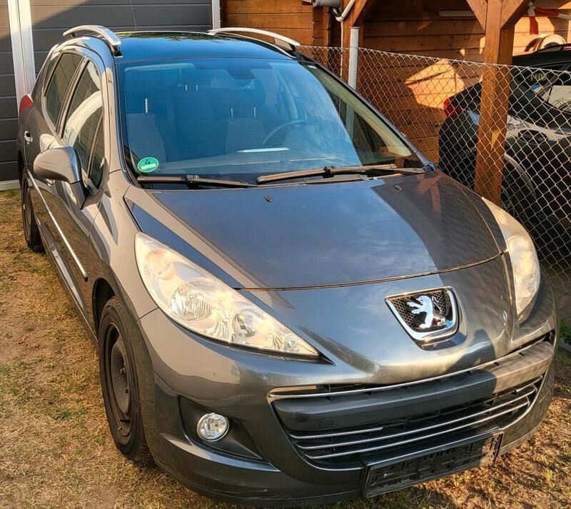 Grau Gebraucht 2010 Peugeot 207 Kombi | 2.500 € (Guter Preis) - Bild 1/4