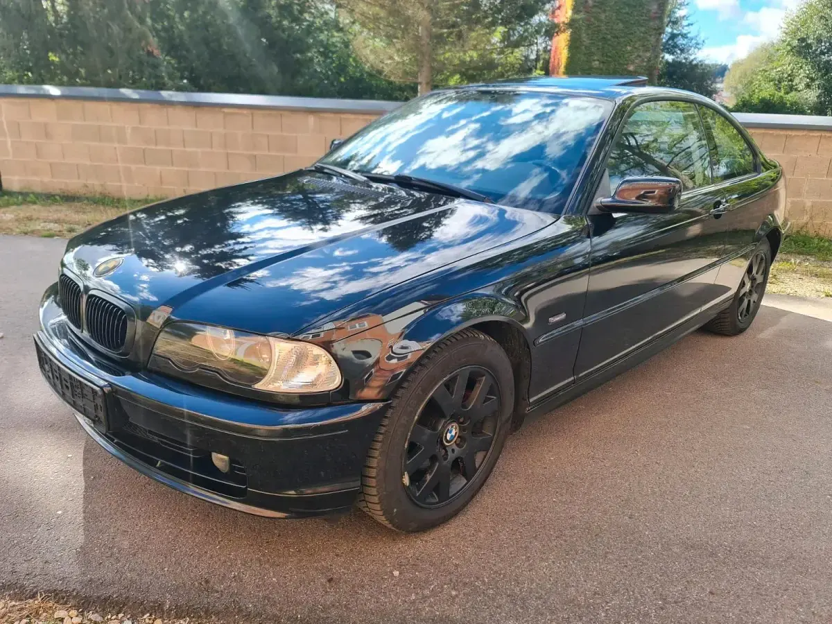 Gebraucht BMW 318 118 PS (86 kW) 2000 Schwarz Coupé