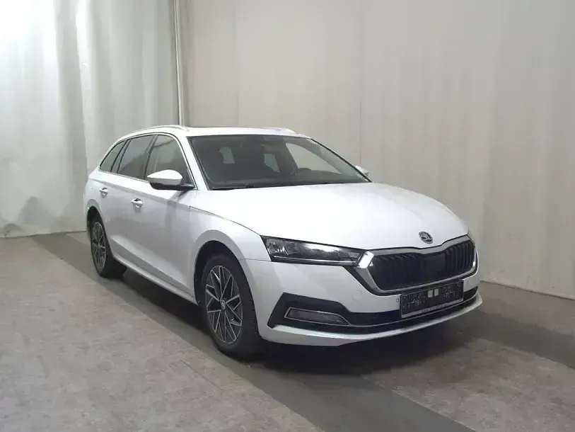 Gebraucht Skoda Octavia Style 150 PS (110 kW) 2022 Weiss Kombi