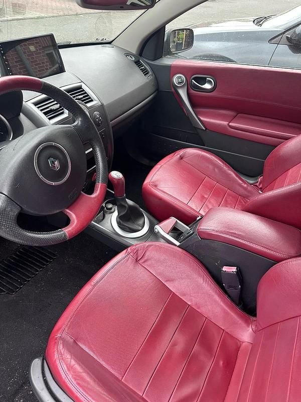 Używany Renault Mégane Cabriolet Dynamique 113 KM (83 kW) 2007 Czarny Kabriolet