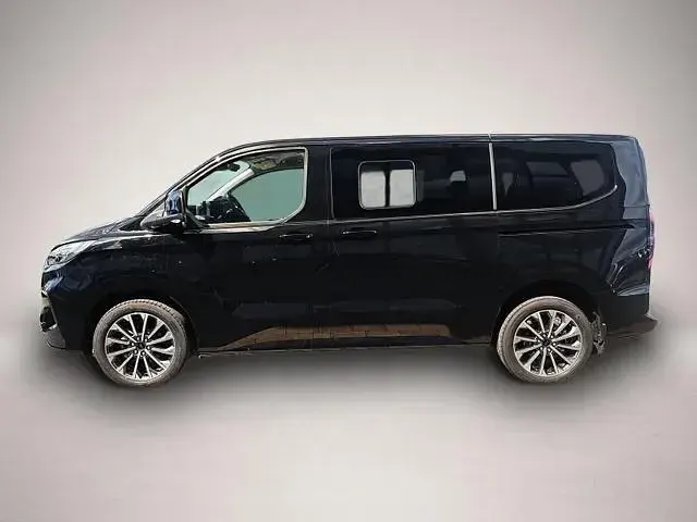Neu Ford Tourneo Custom Titanium X 170 PS (125 kW) 2026 Manufacturer Van