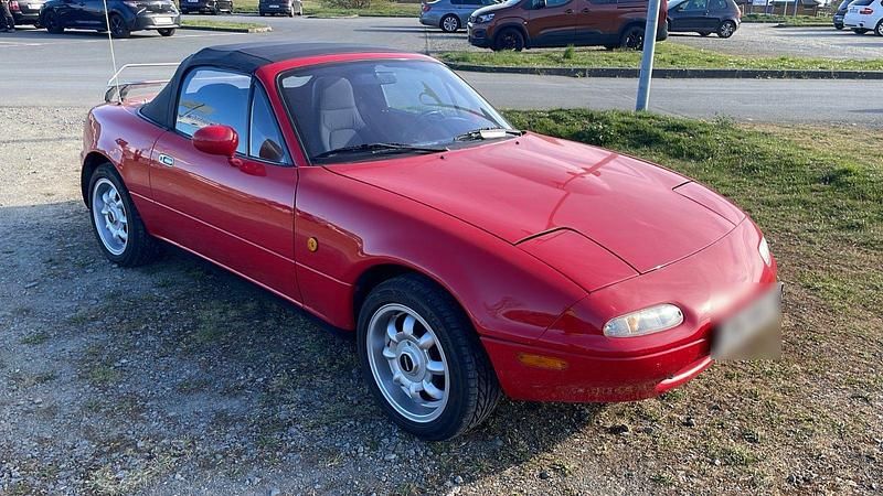 Gebraucht Mazda MX5 116 PS (85 kW) 1992 Rot Cabrio