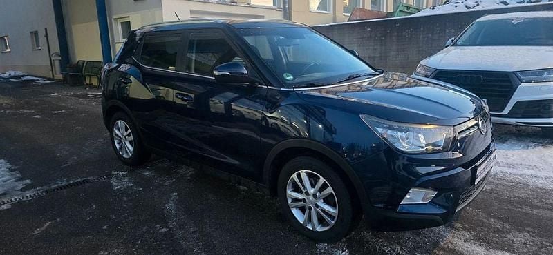 Gebraucht Ssangyong (KGM) Tivoli Quartz 128 PS (94 kW) 2015 Blau SUV
