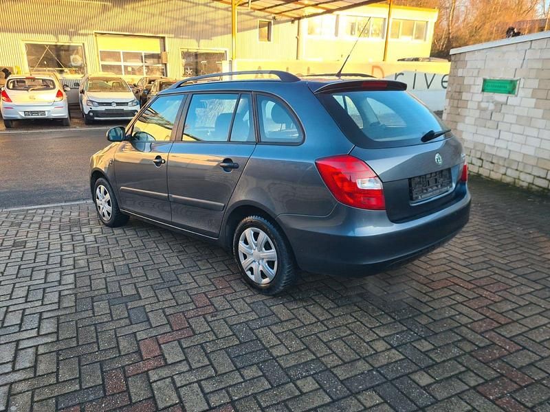 Gebraucht Skoda Fabia Cool Edition 69 PS (50 kW) 2010 Grau Kombi