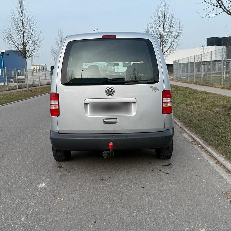 Gebraucht VW Caddy 102 PS (75 kW) 2011 Silber Van / Kleinbus