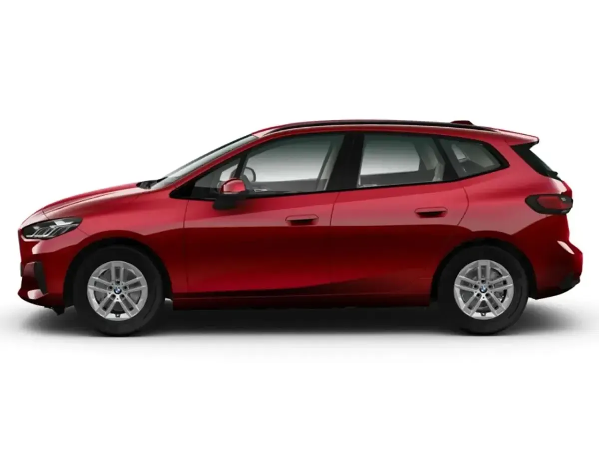 Gebraucht BMW 216 Active Tourer Sport Line 122 PS (89 kW) 2026 Dragon fire rot metallic Van / Kleinbus