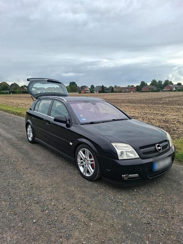 Gebraucht Opel Signum 175 PS (128 kW) 2004 Schwarz Kleinwagen