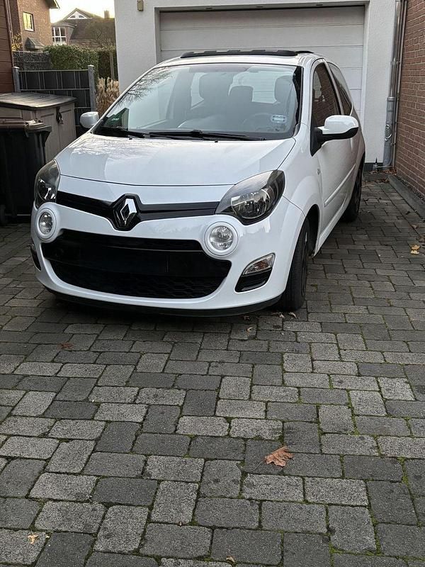 Weiß Gebraucht 2012 Renault Twingo Liberty Kleinwagen | 3.899 € (Fairer Preis) - Bild 1/4