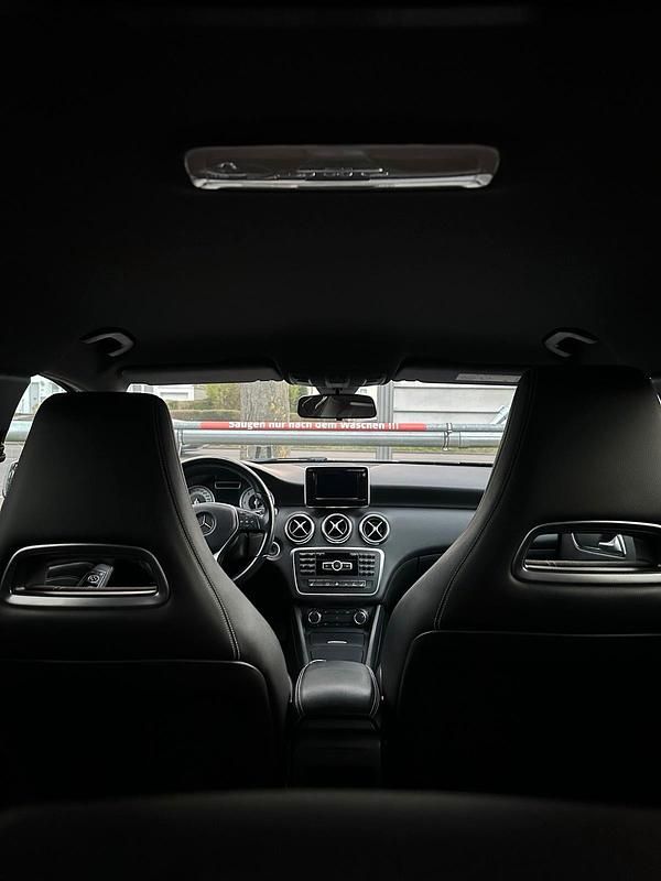 Gebraucht Mercedes 180 80 PS (58 kW) 2014 Grau Limousine