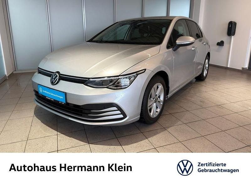 Silber Gebraucht 2020 VW Golf Life Limousine | 17.490 € (Guter Preis) - Bild 1/3