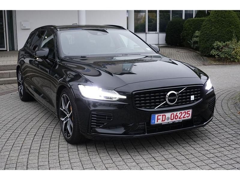Gebraucht Volvo V60 405 PS (297 kW) 2021 Schwarz Kombi