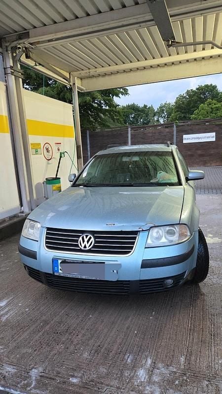 Andere farben Gebraucht 2003 VW Passat Kombi | 750 € (Superpreis) - Bild 1/4
