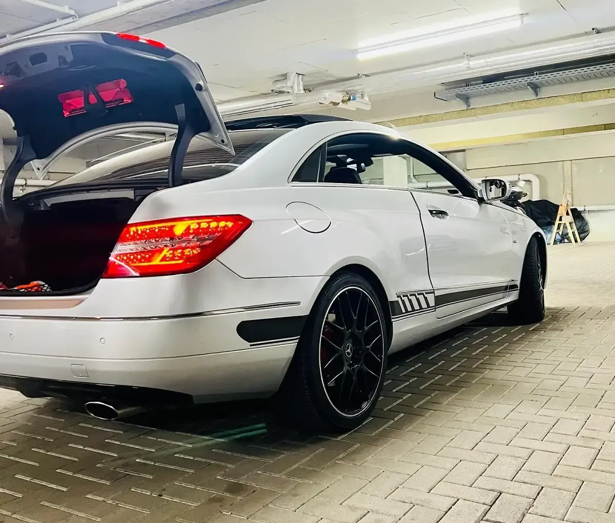 Gebraucht Mercedes 350 292 PS (214 kW) 2009 Silber Coupé