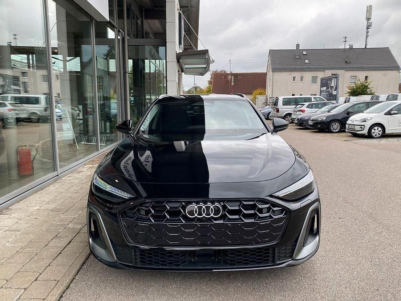 Neu Audi A5 S-Line 150 PS (110 kW) 2025 Schwarz Kombi