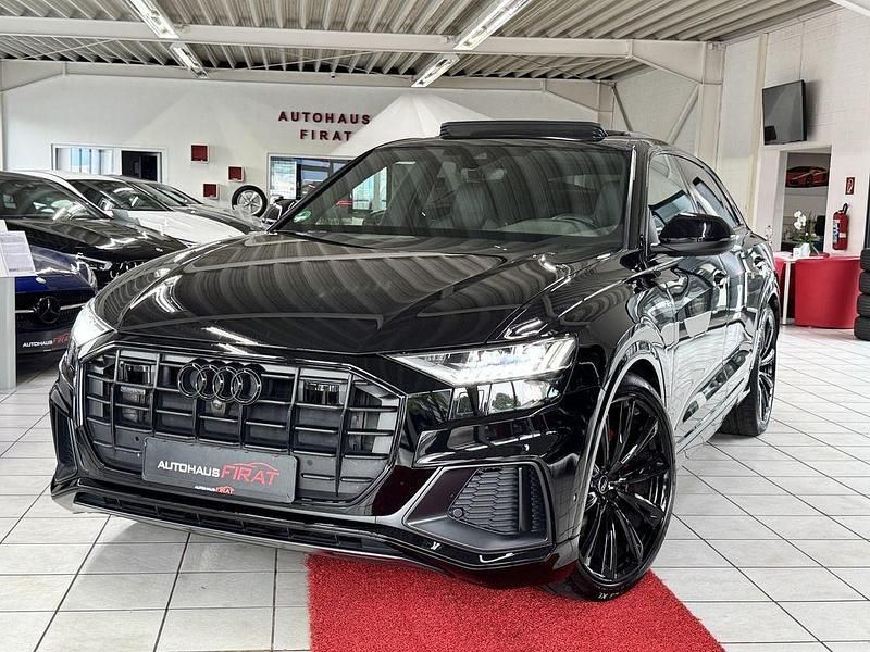 Schwarz Gebraucht 2022 Audi Q8 Sport SUV | 72.849 € (Etwas zu teuer) - Bild 1/4