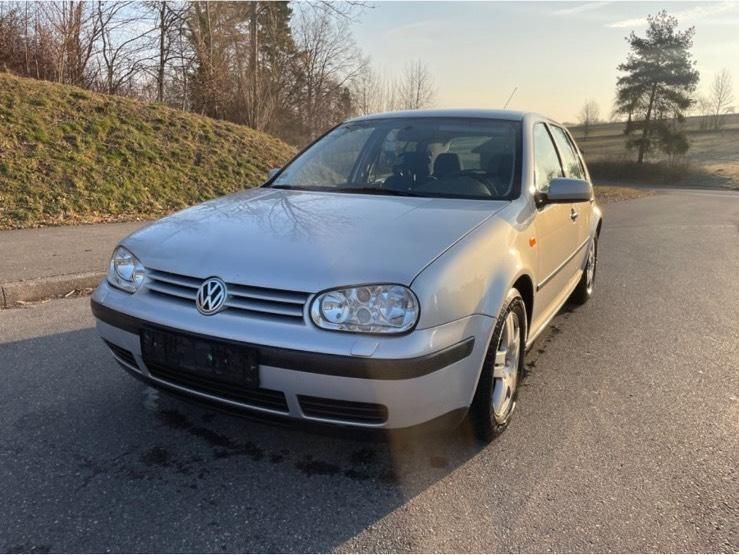 Gebraucht 2002 VW Golf IV Kleinwagen | 980 € (Guter Preis) - Bild 1/4
