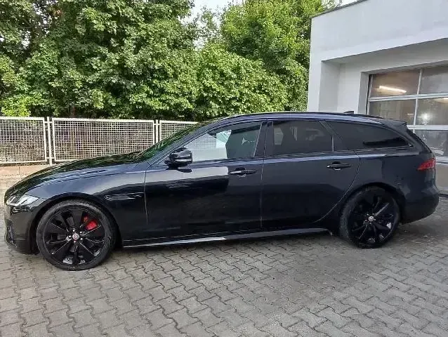Gebraucht Jaguar XF R-Dynamic 204 PS (150 kW) 2023 Schwarz Limousine