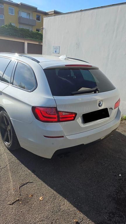 Gebraucht BMW 525 M Sport 204 PS (150 kW) 2010 Weiß Kombi