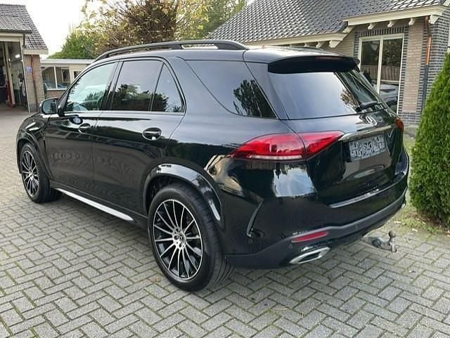 Gebraucht Mercedes GLE300 AMG line 245 PS (180 kW) 2020 Schwarz SUV