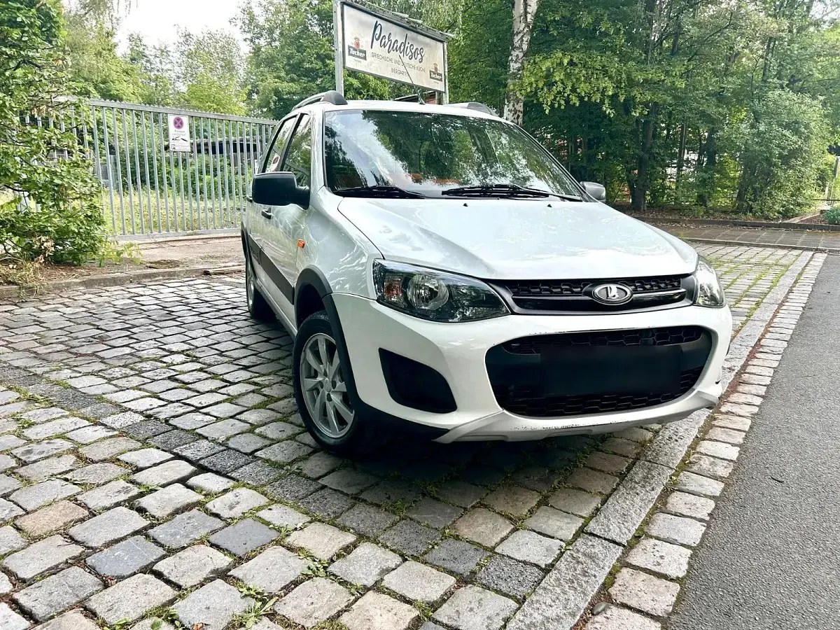 Gebraucht Lada Kalina 87 PS (63 kW) 2017 Weiß Kombi