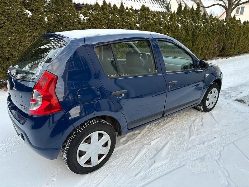 Gebraucht Dacia Sandero 75 PS (55 kW) 2009 Blau Kleinwagen