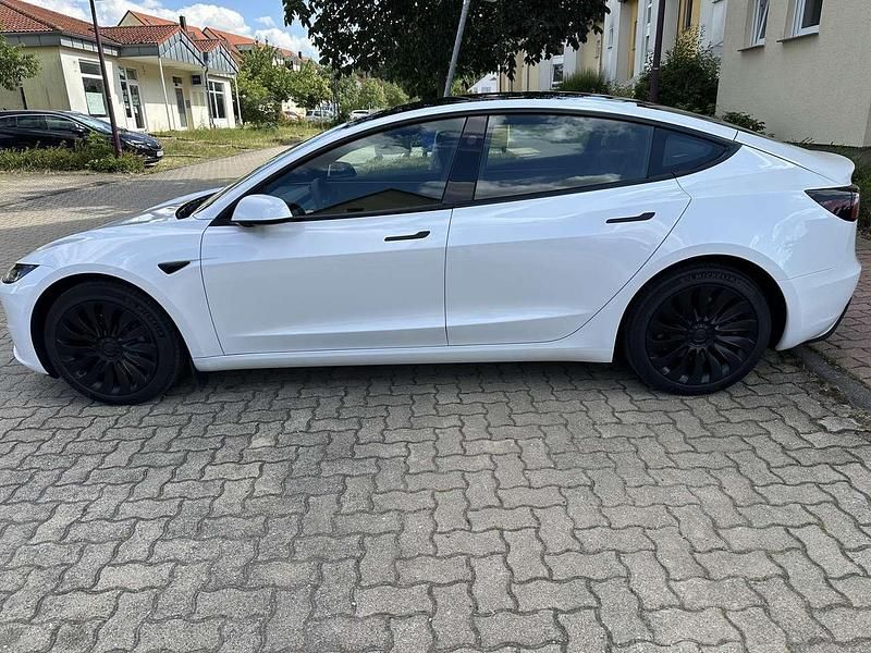 Gebraucht Tesla Model 3 Standard Range 208 kW (283 PS) 2023 Limousine