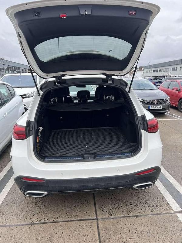 Gebraucht Mercedes GLC200 Advanced 204 PS (150 kW) 2023 SUV