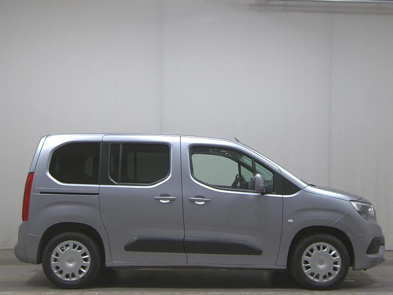 Grau Gebraucht 2020 Opel Combo Life Edition Van / Kleinbus | 8.480 € (Guter Preis) - Bild 1/4