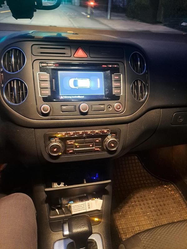 Gebraucht VW Golf Plus Cross 105 PS (77 kW) 2010 Blau Van / Kleinbus